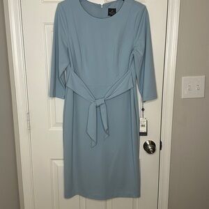 NWT Adrianna Papell Women’s Sheath Dress with bow Size 16 Light Blue
